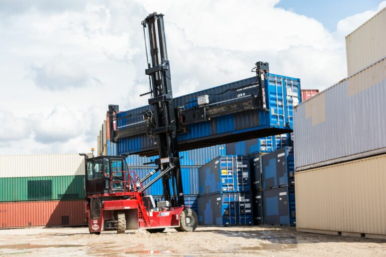 container handlers (9) - Copy